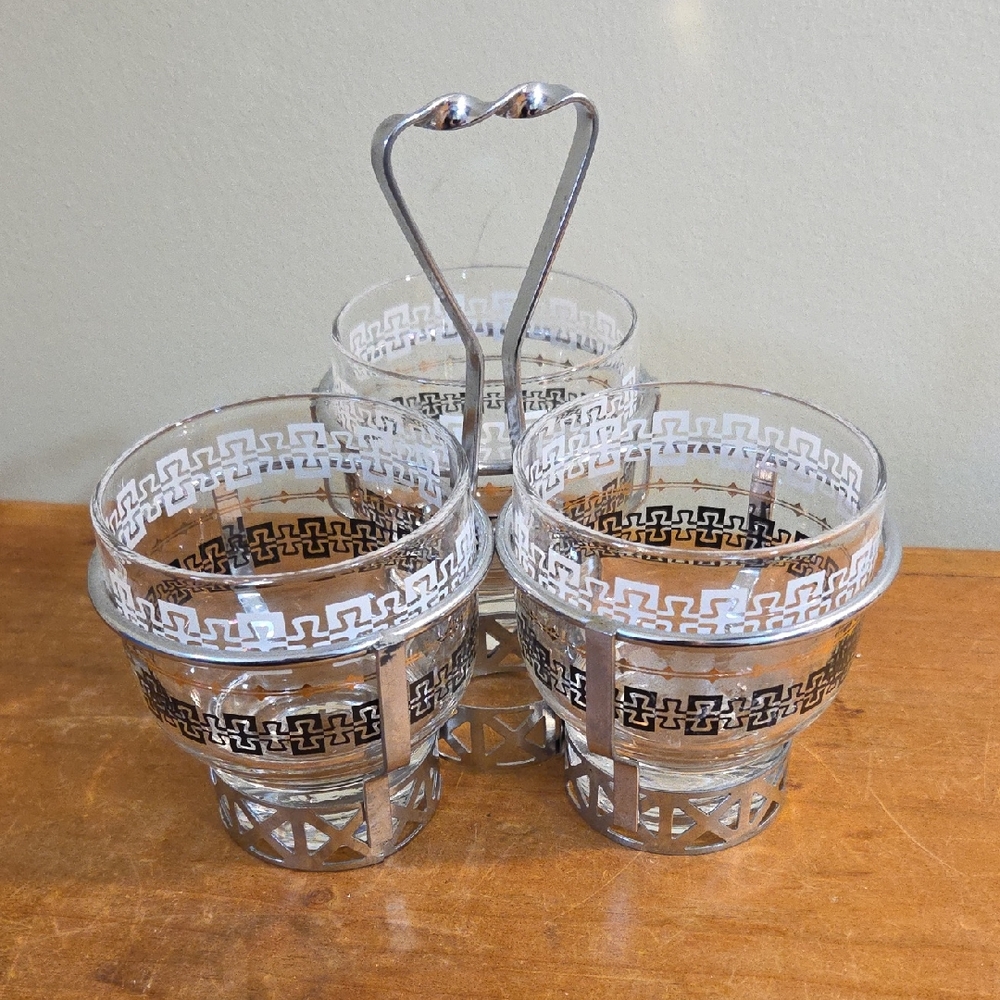 Libbey Vintage MCM Set Of 3 Glasses/Bowls With Silver Stand